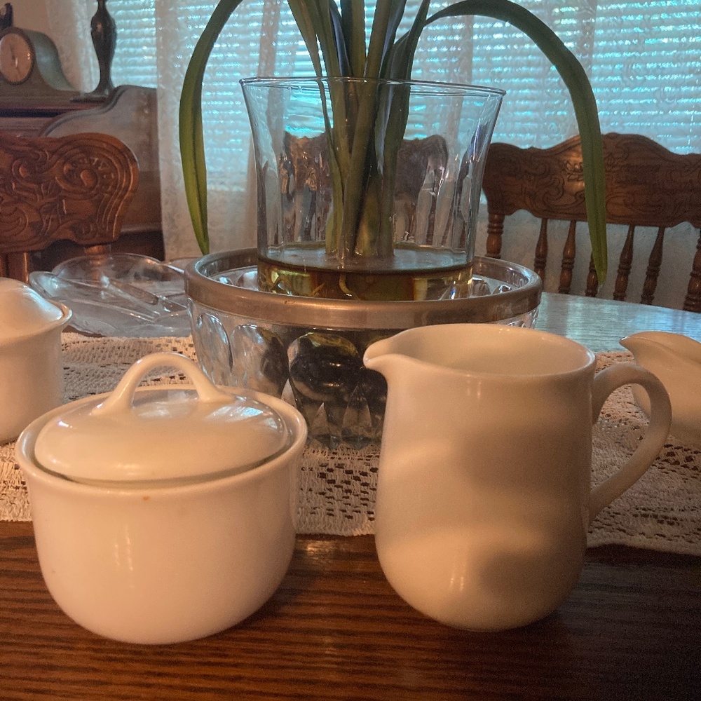 Vintage Sugar and Creamer set